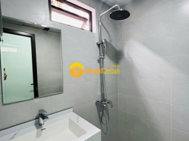 Nhà mặt phố bán