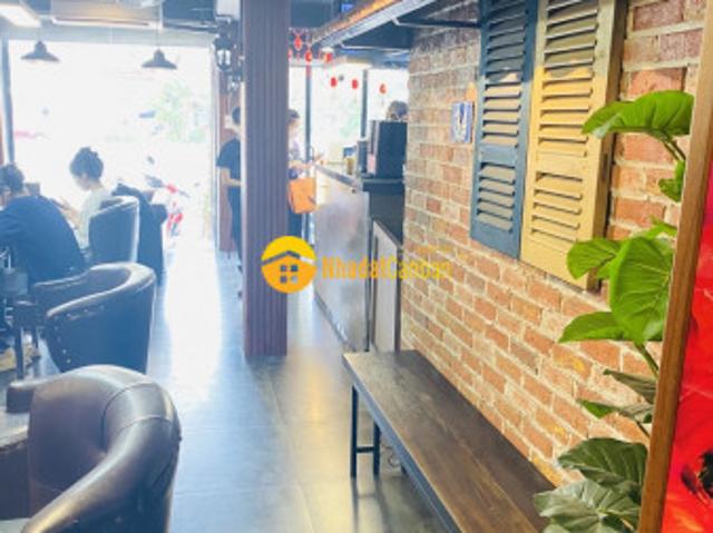 Nhà mặt phố bán