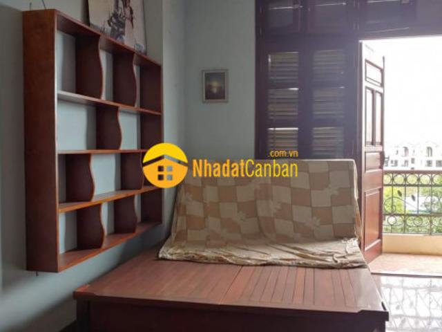 Nhà mặt phố bán