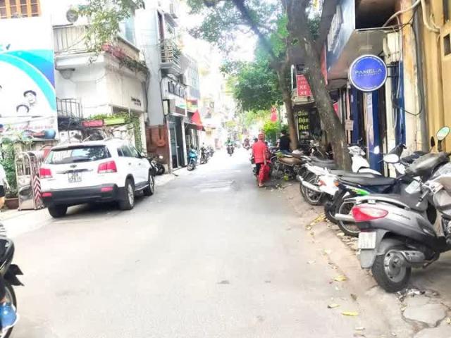 Nhà mặt phố bán tại Hoàn Kiếm, Hà Nội
