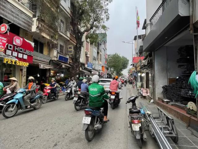 Nhà mặt phố bán tại Hoàn Kiếm, Hà Nội