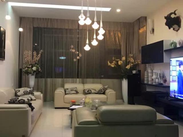 Nhà mặt phố bán tại Hoàn Kiếm, Hà Nội