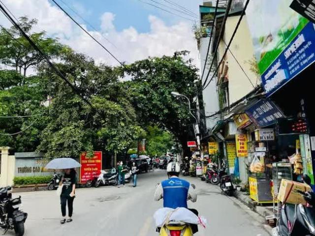 Nhà mặt phố bán tại Hoàn Kiếm, Hà Nội