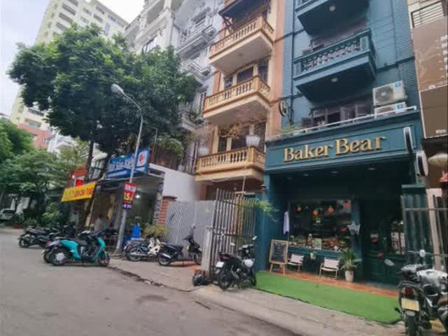 Nhà mặt phố bán tại Hoàn Kiếm, Hà Nội