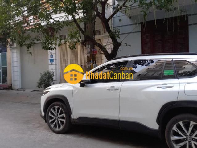 Nhà mặt phố bán
