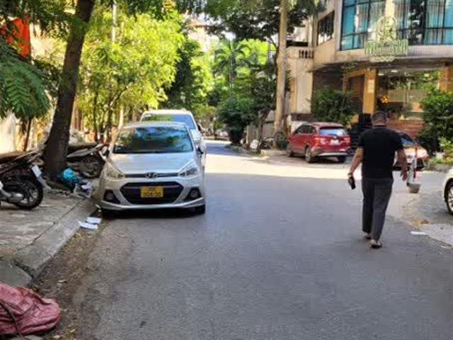 Nhà mặt phố bán tại Hoàn Kiếm, Hà Nội