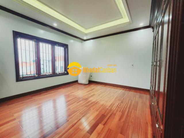 Nhà mặt phố bán