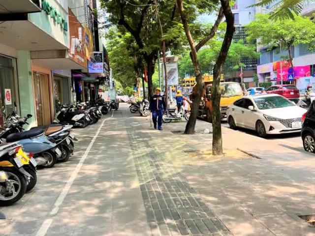 Nhà mặt phố bán tại Hoàn Kiếm, Hà Nội