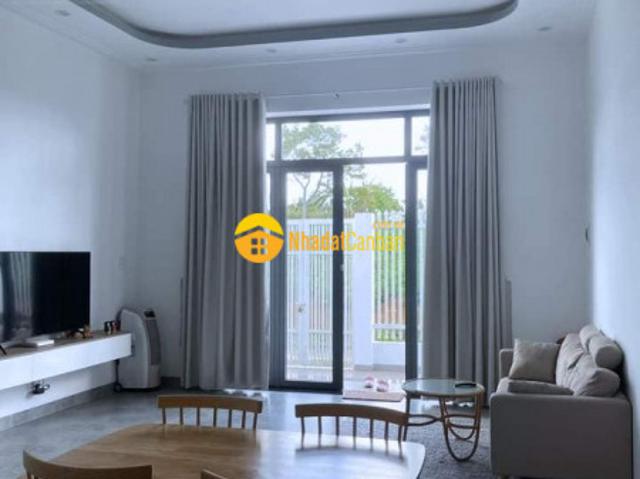 Nhà mặt phố bán
