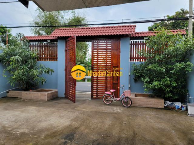 Nhà mặt phố bán