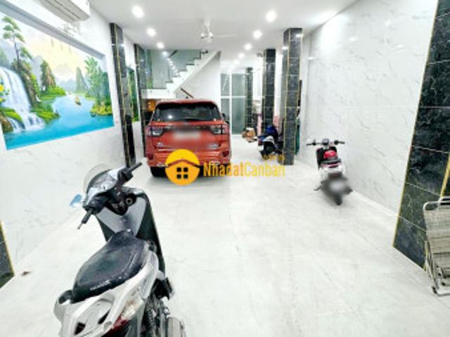 Nhà mặt phố bán