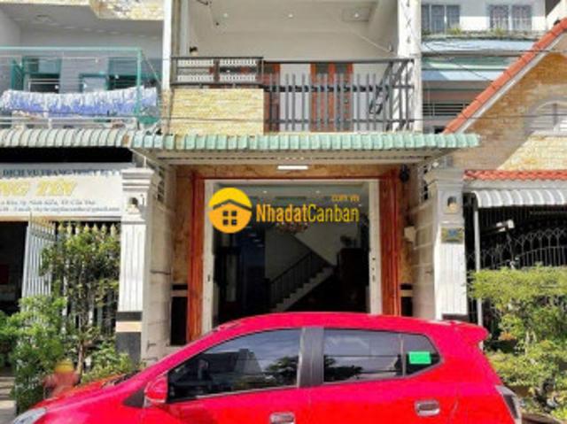 Nhà mặt phố bán