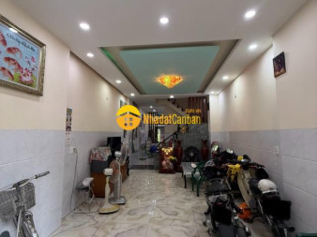 Nhà mặt phố bán