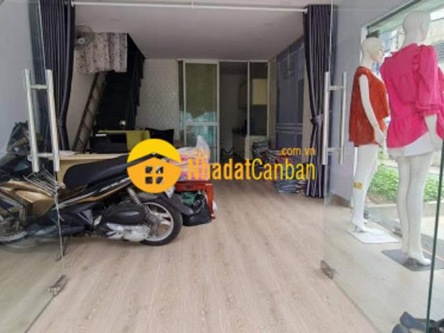 Nhà mặt phố bán