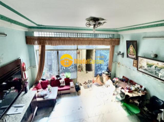 Nhà mặt phố bán