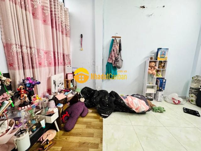 Nhà mặt phố bán