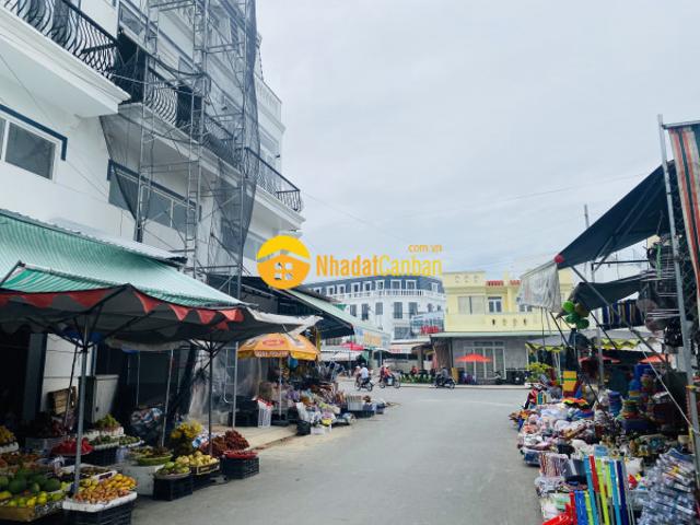 Nhà mặt phố bán
