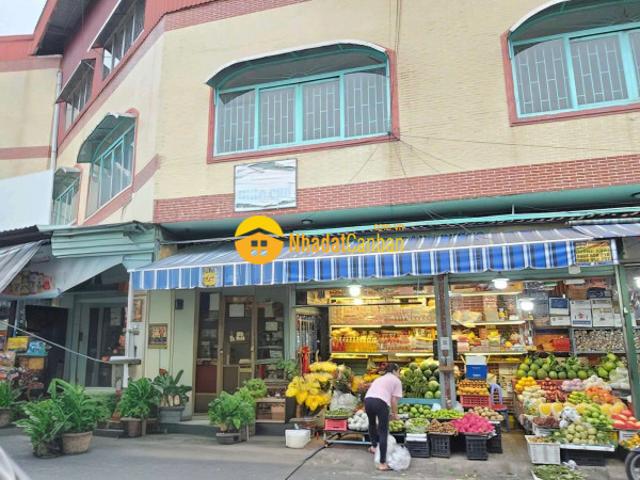 Nhà mặt phố bán