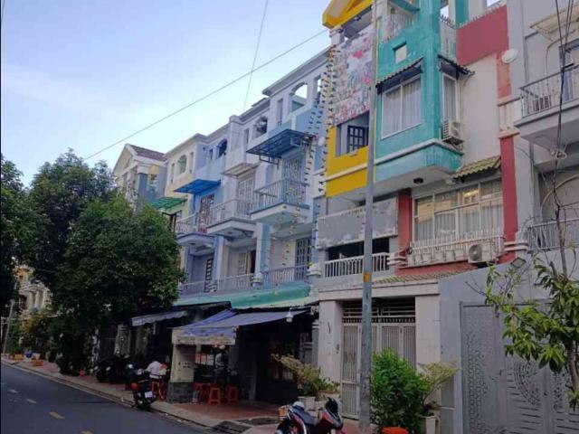 Nhà mặt phố bán