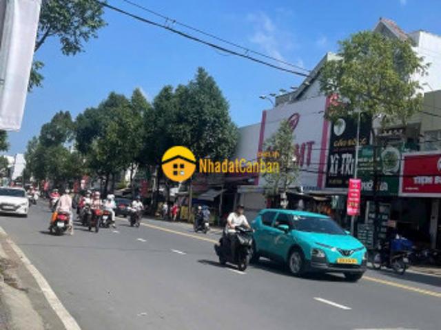 Nhà mặt phố bán