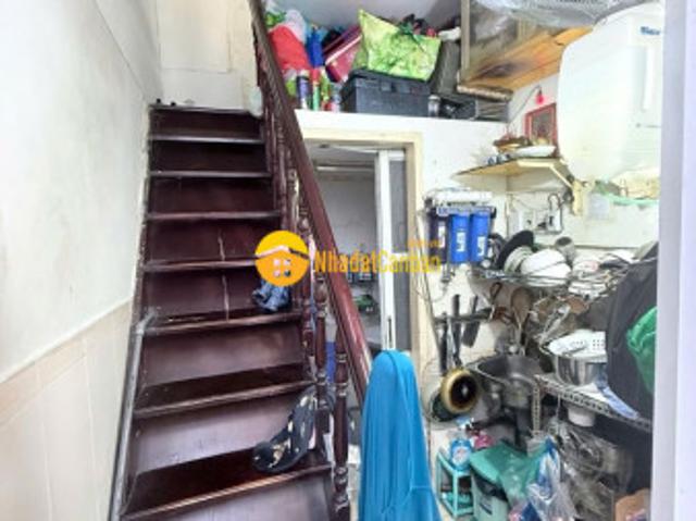 Nhà mặt phố bán