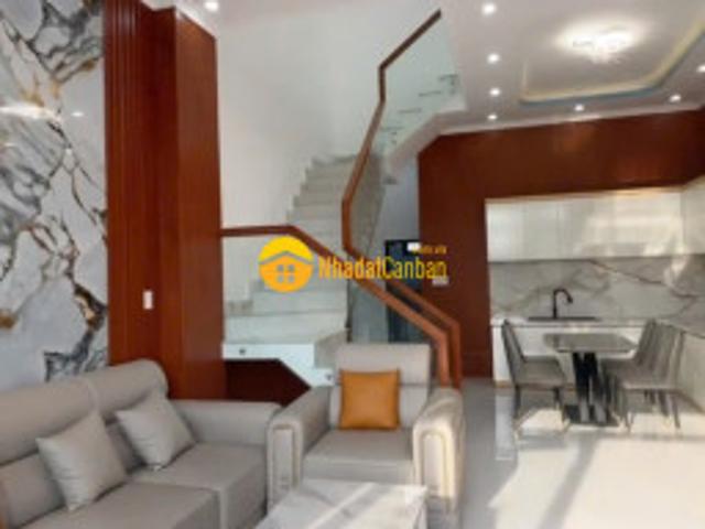 Nhà mặt phố bán tại Hồ Chí Minh