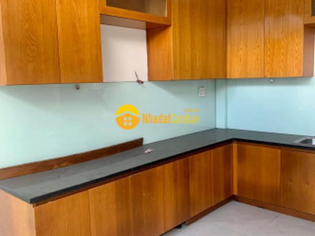 Nhà mặt phố bán