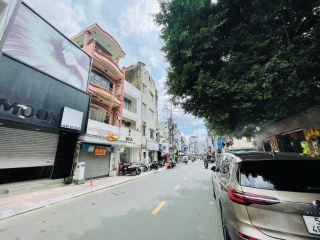 Nhà mặt phố bán