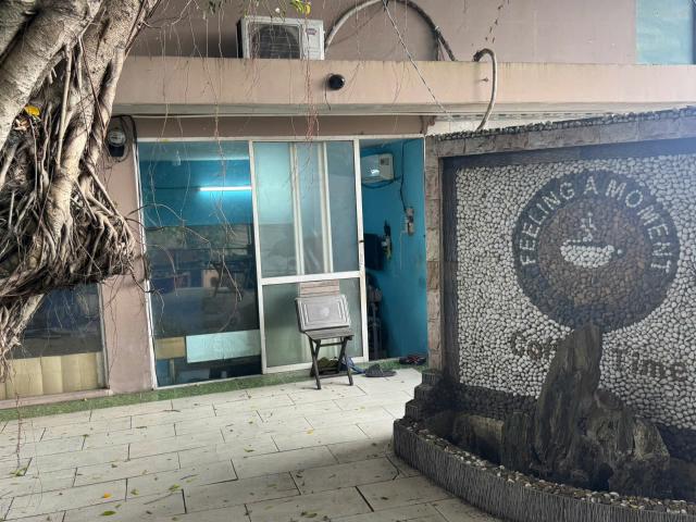 Nhà mặt phố bán