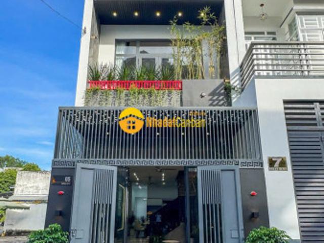 Nhà mặt phố bán