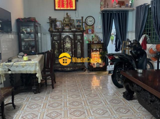 Nhà mặt phố bán