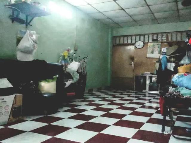 Nhà mặt phố bán