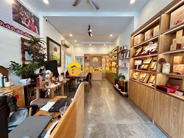 Nhà mặt phố bán