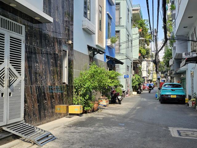 Nhà mặt phố bán