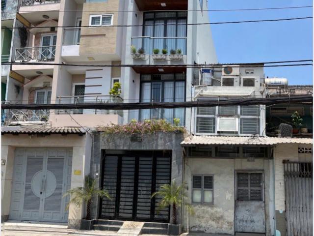 Nhà mặt phố bán