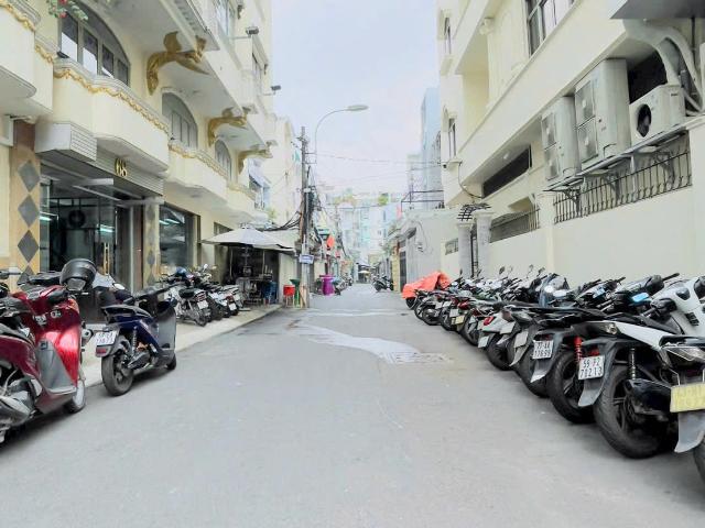 Nhà mặt phố bán