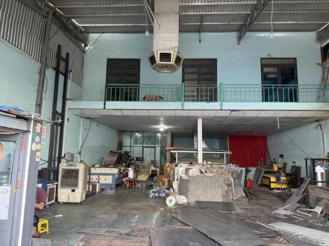 Nhà mặt phố bán