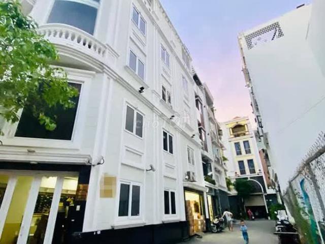 Nhà mặt phố bán tại Khuôn viên UBND Thành phố Hồ Chí Minh, Thành phố Hồ Chí Minh