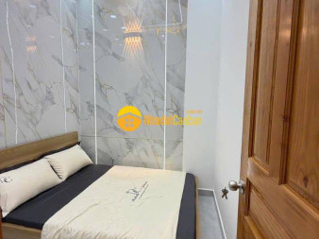 Nhà mặt phố bán