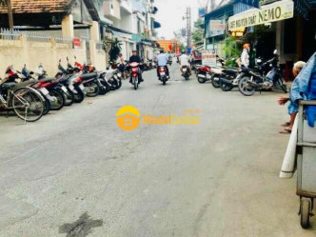 Nhà mặt phố bán
