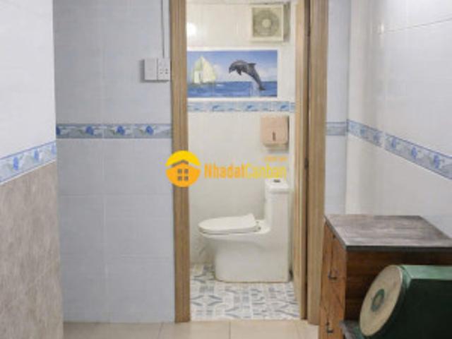Nhà mặt phố bán