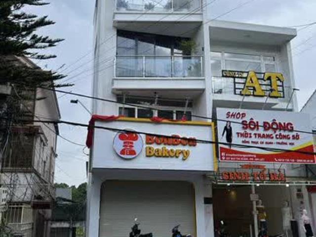 Nhà mặt phố bán