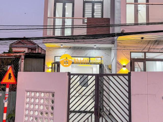 Nhà mặt phố bán