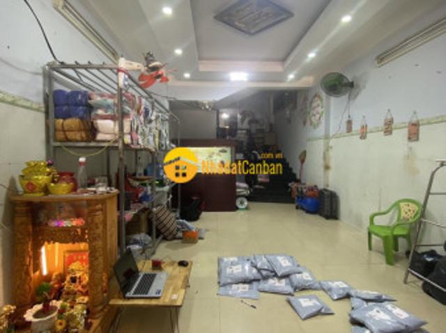 Nhà mặt phố bán