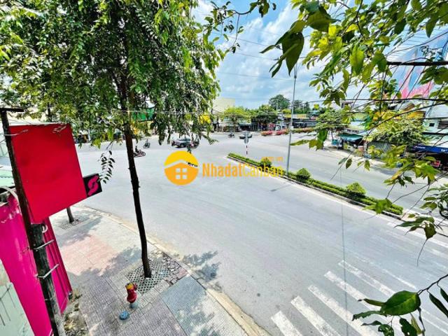 Nhà mặt phố bán