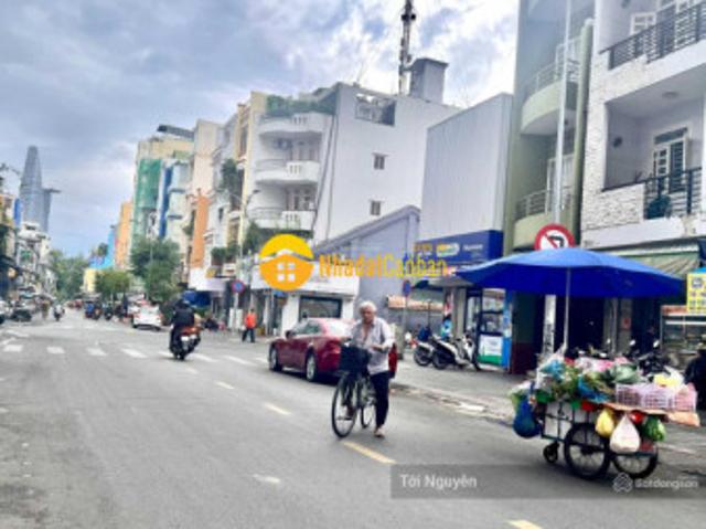 Nhà mặt phố bán