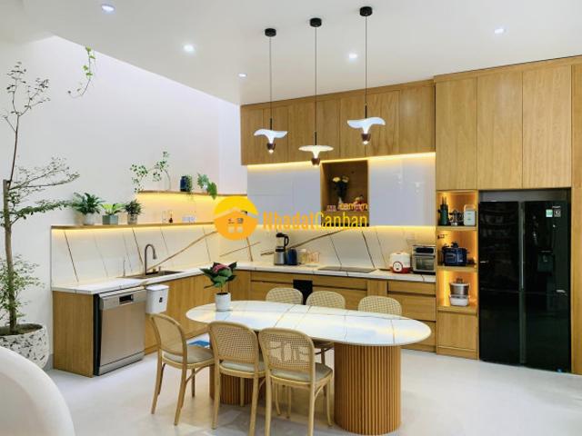 Nhà mặt phố bán