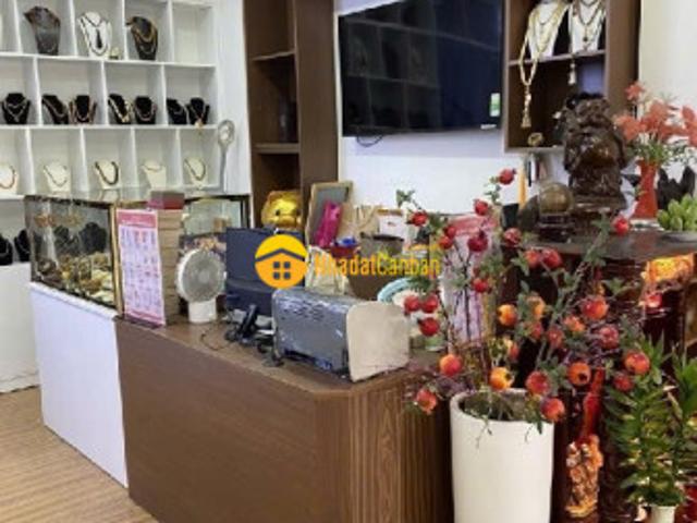 Nhà mặt phố bán