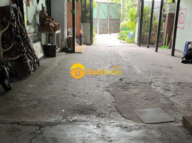 Nhà mặt phố bán