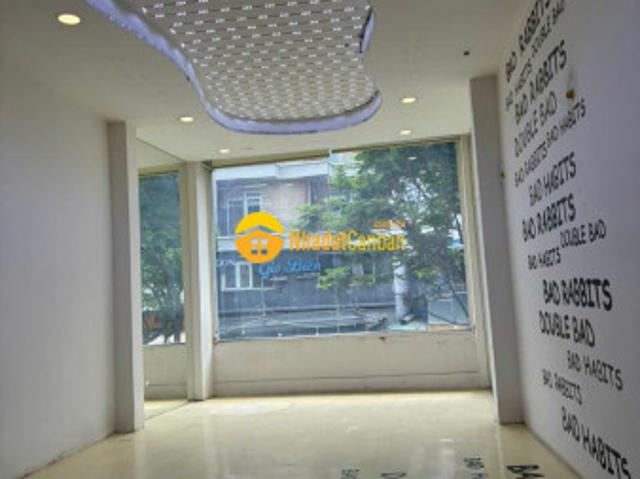 Nhà mặt phố bán